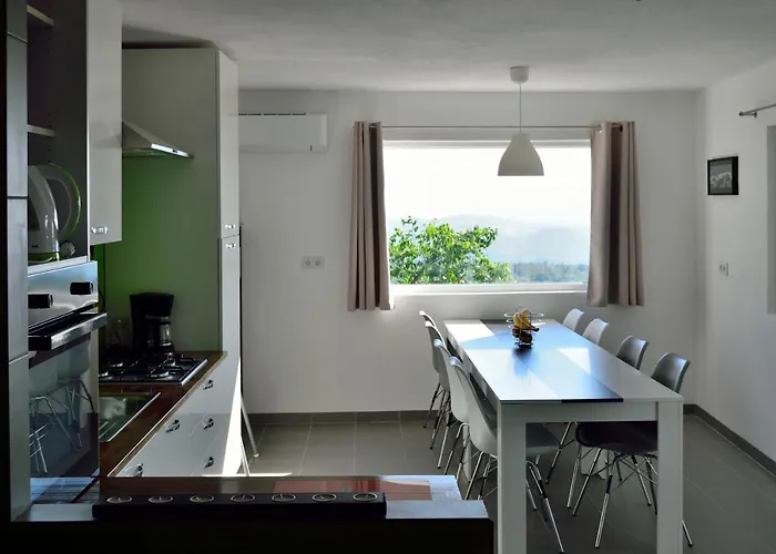 Bed and breakfast On The Rocks Blizna Donja