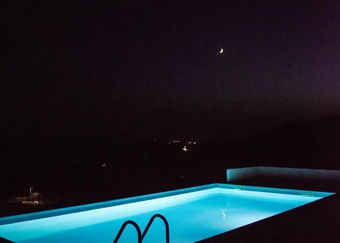 Bed and breakfast On The Rocks 3*