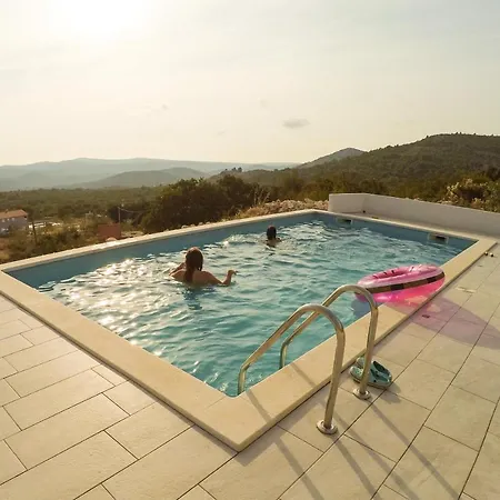 On The Rocks Blizna Donja