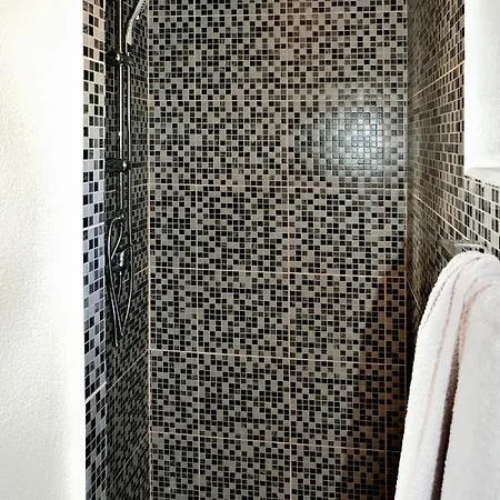 On The Rocks 3* Blizna Donja