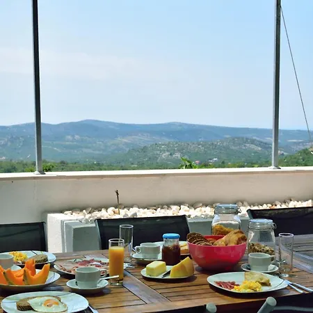 On The Rocks Blizna Donja