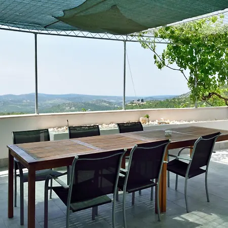 Frühstückspension On The Rocks Blizna Donja