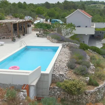 On The Rocks Blizna Donja