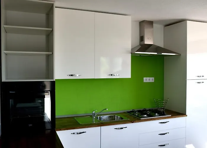 On The Rocks Blizna Donja