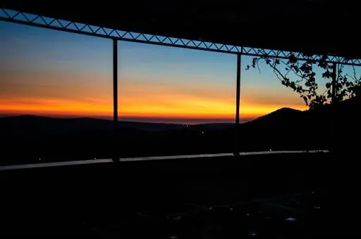 On The Rocks Bed & Breakfast Blizna Donja